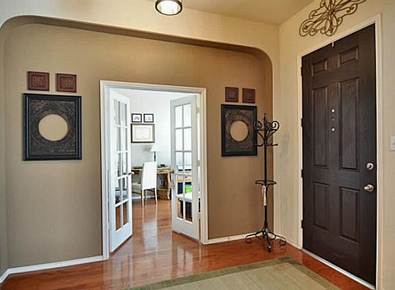 2nd image of 9308 Woodhurst Dr
