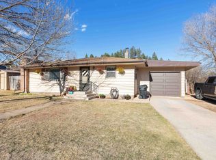 2004 Red Dale Dr, Rapid City, SD 57702