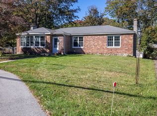 220 W Main St, Dudley, MA 01571