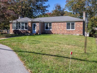 220 W Main St, Dudley, MA, 01571