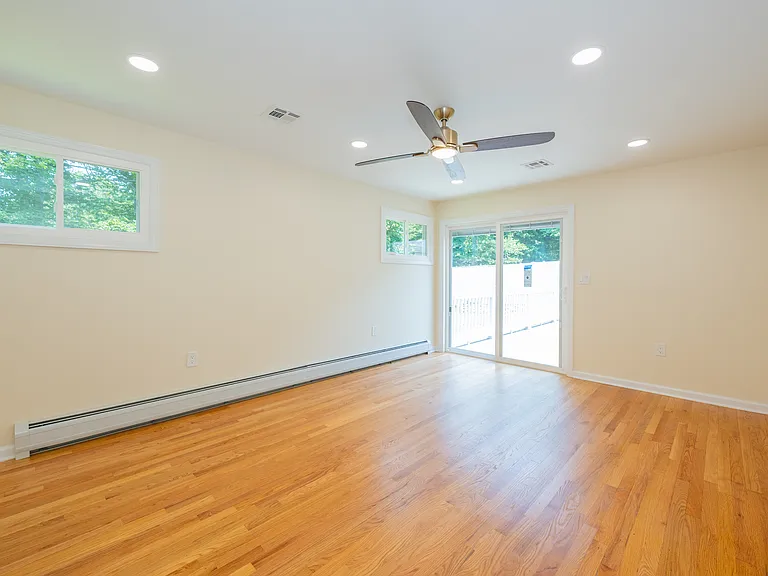 47 Pleasant Ave — Photo 10