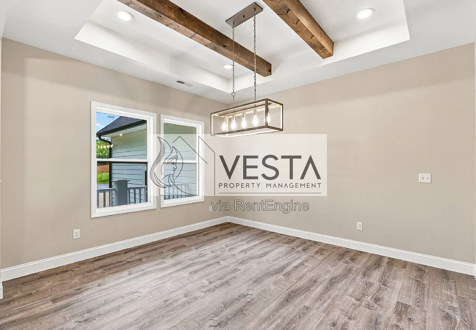 3 bed, 2.0 bath, 2028 sqft, $2,950 — Photo 4