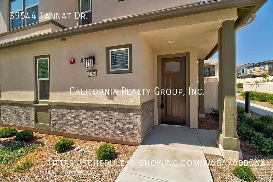 4 bed, 3.5 bath, 1841 sqft, $3,150 — Photo 3
