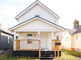 628 Evesham Ave, 093