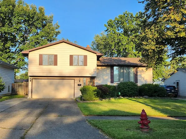 6527 W Vancey Dr, Brookpark, OH 44142