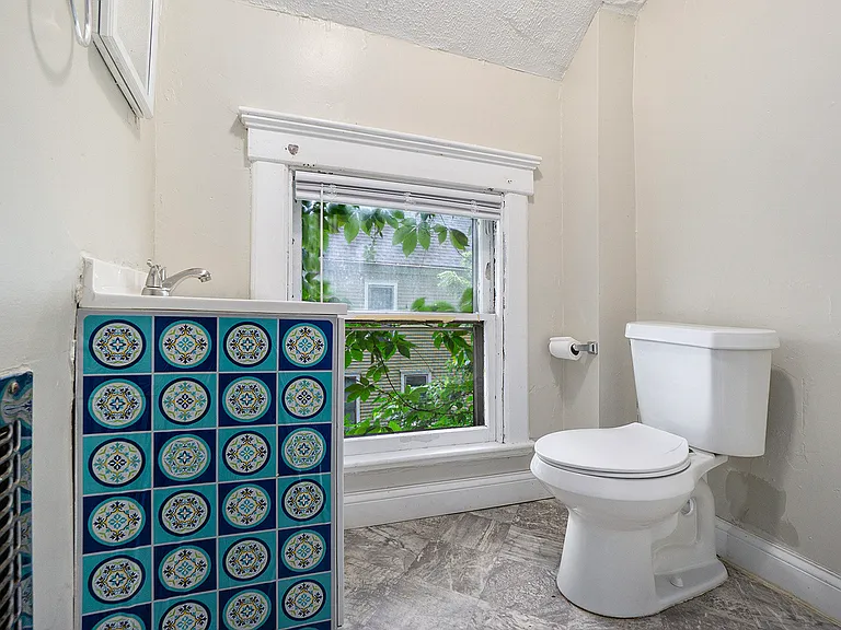 1008 S Westnedge Ave — Photo 5