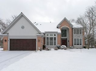 1429 Braxton Rd, Libertyville, IL 60048