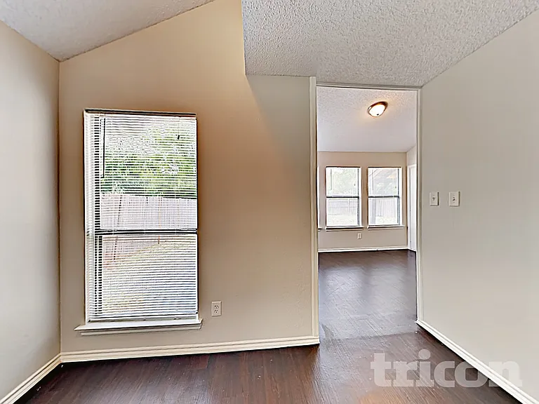 4740 Waxwing Dr — Photo 6