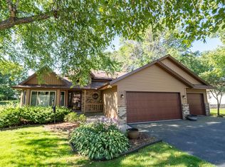 12405 52nd Ave N, Plymouth, MN 55442