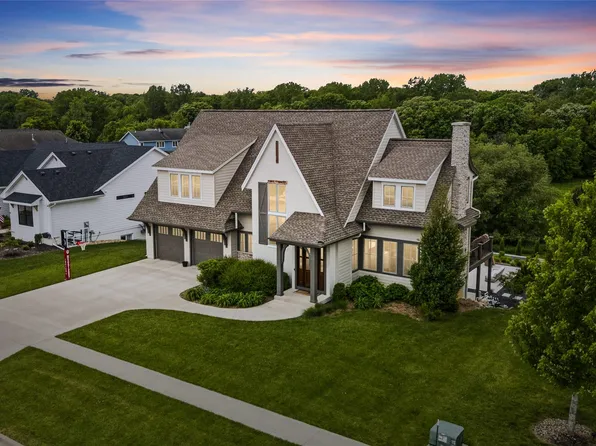 1901 W 4th St, Pella, IA 50219