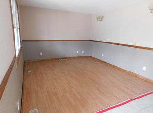 104 Marvin St, Bland, MO 65014