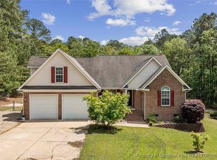 133 Sandalwood Dr, Spring Lake, NC 28390