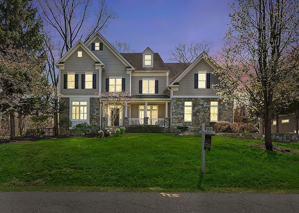 1st image of 7027 Elizabeth Dr