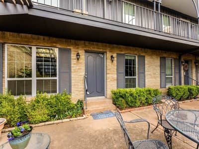 5014 Les Chateaux Dr APT 128, Dallas, TX, 75235