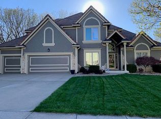 4312 NE Maplegate Dr, Lees Summit, MO 64064