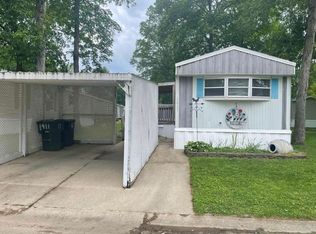 1911 S Engle Dr, Muncie, IN 47302