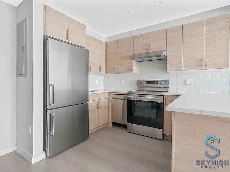 43-08 52nd St #610 — Photo 13