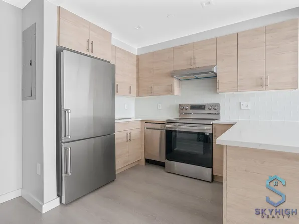 43-08 52nd Street 401 image 3 of 21