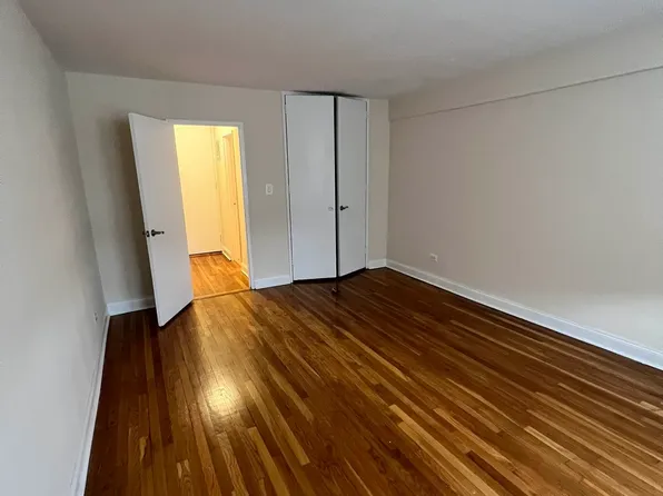 3323 Nostrand Avenue image 5 of 9