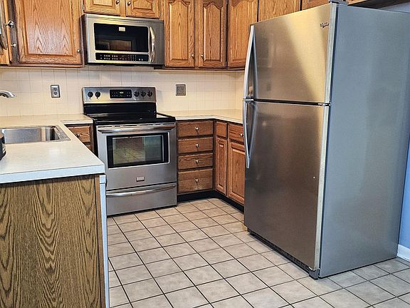 2nd image of 2510 Saint Thomas Dr