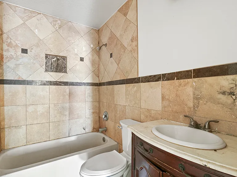 8619 Painted Teepee St — Photo 18
