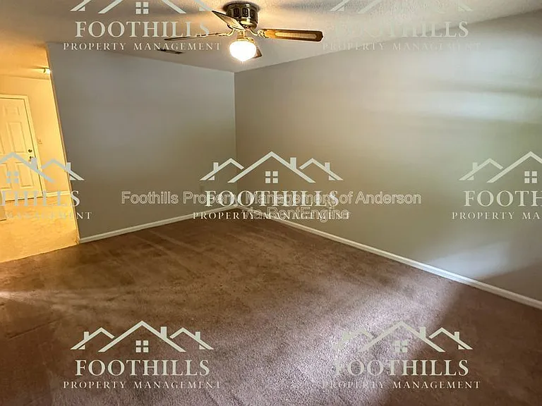 119 Woodland Dr #B — Photo 3