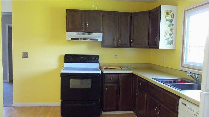 Nice workable kitchen