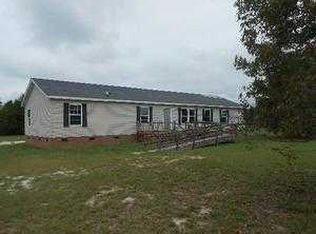 1591 Loop Rd, Raeford, NC 28376