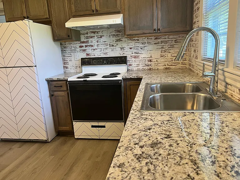 170 Branchwood Rd — Photo 5