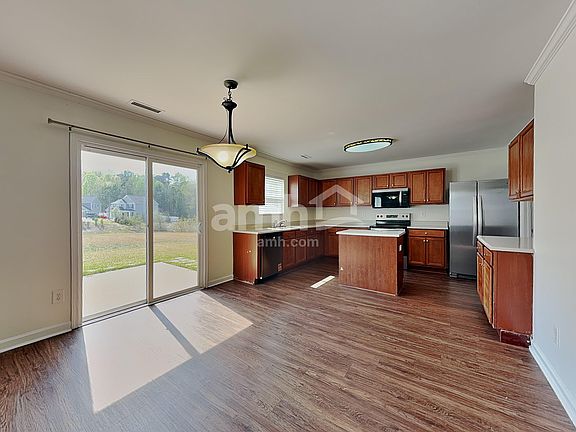 4th image of 6840 Horseback Ln