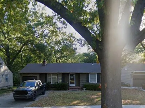 6817 Roe Ave, Prairie Village, KS 66208