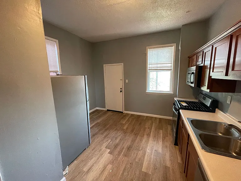 4264 Norfolk Ave — Photo 8