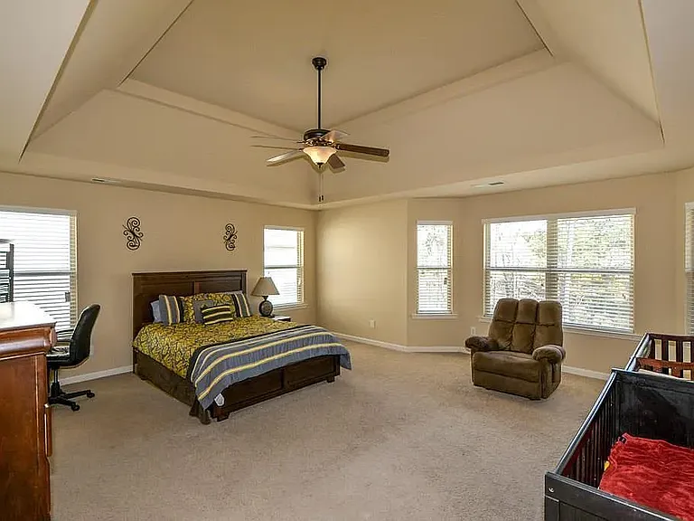 210 Thrushwood Dr — Photo 5