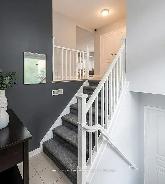 3 bed, $3,000 — Photo 3