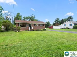5196 Price Ave, Coopersburg, PA 18036