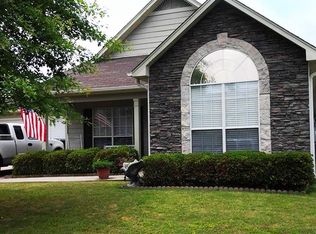 348 Summerchase Dr, Calera, AL 35040