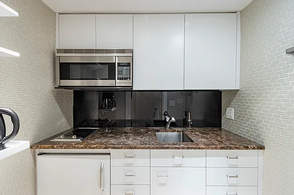 Rented by Triumph Property Group | media 7