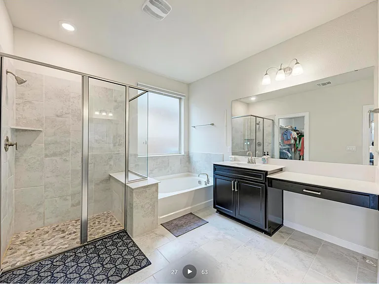 1229 Umblachery St — Photo 11