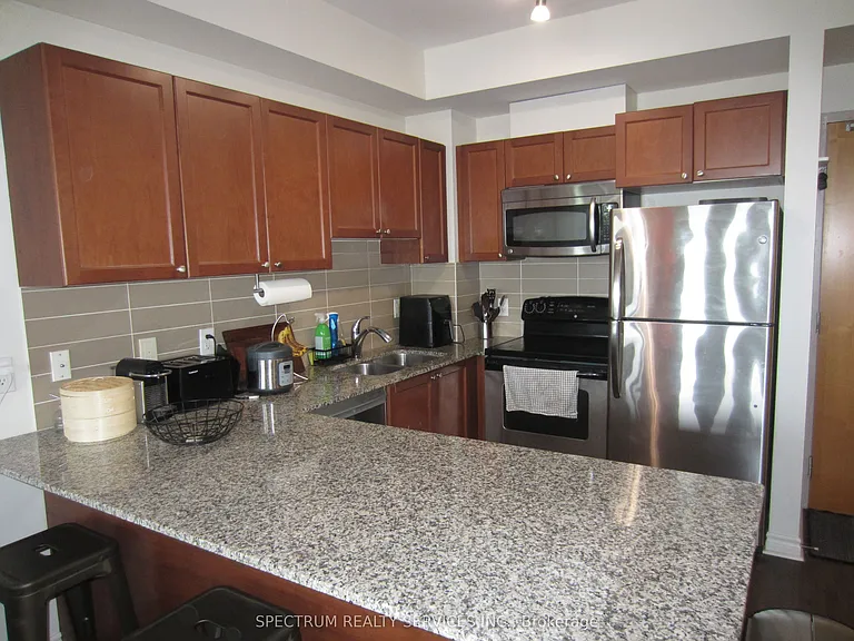 3865 Lake Shore Blvd W #512 — Photo 11
