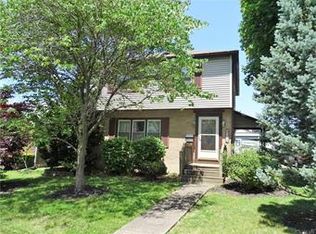 615 Saint Paul St, Whitehall, PA 18052