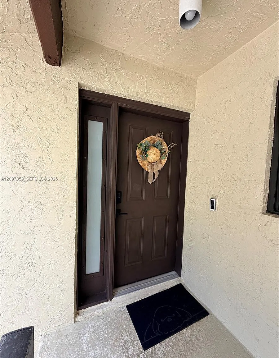 Karanda Village I-B Condo — Photo 2