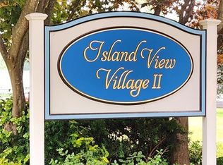 230 Austin Ryer Ln UNIT 230, Branford, CT 06405