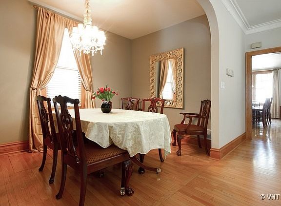 4th image of 3839 N Hermitage Ave #1