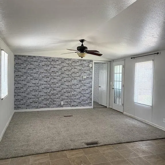 7305 Goodman Ln — Photo 7