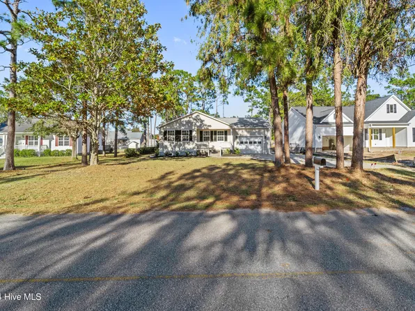 56 Greensboro Road, Southport, NC 28461