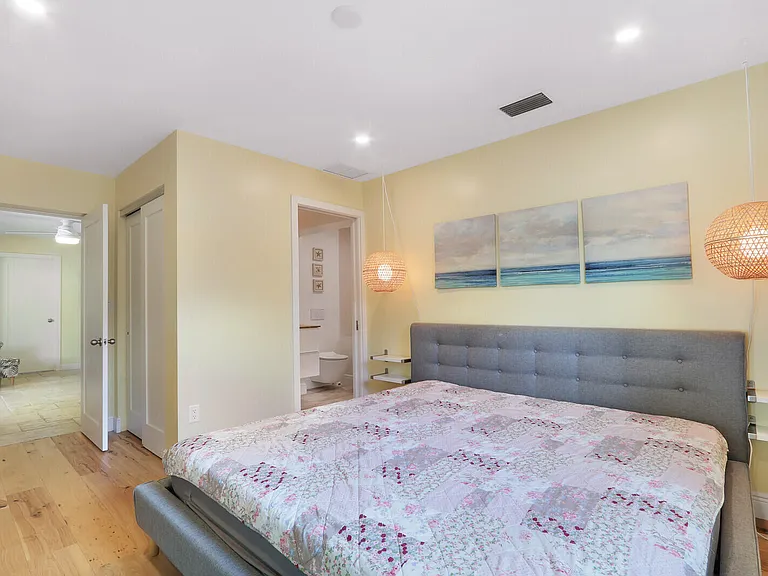 721 N Lakeside Dr — Photo 20