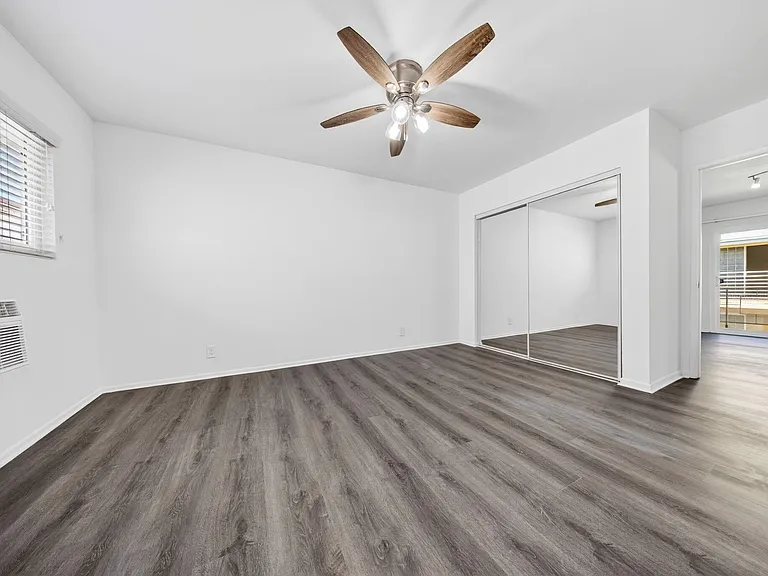 15114 Dickens St. — Photo 21