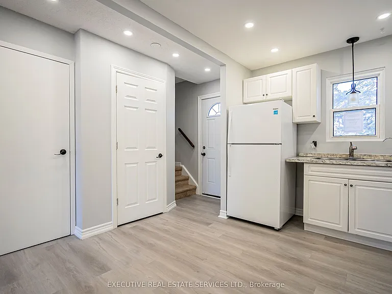 131 Rockwood Ave #18 — Photo 7