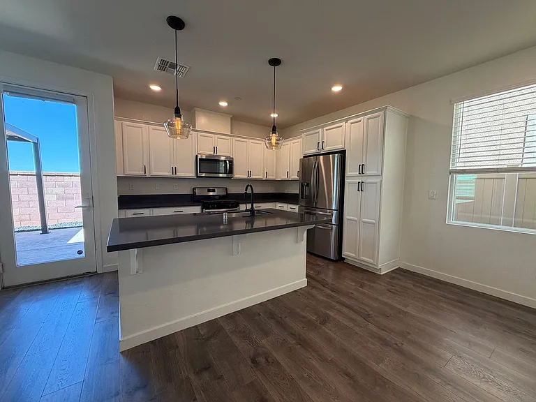 3917 Aristotle Cir — Photo 41