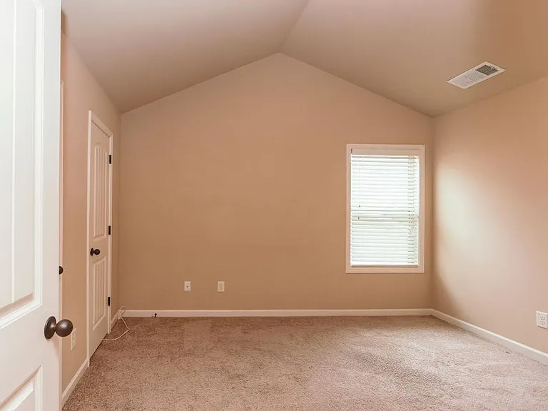 2241 Line Dr — Photo 26